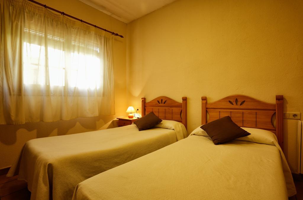 Apartaments Populetus Poboleda Екстериор снимка